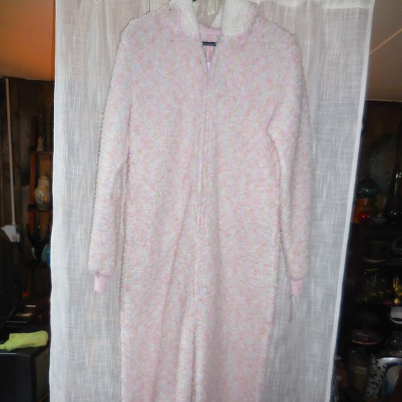 pink fleece fuzzy onesy - Picture 1 of 7